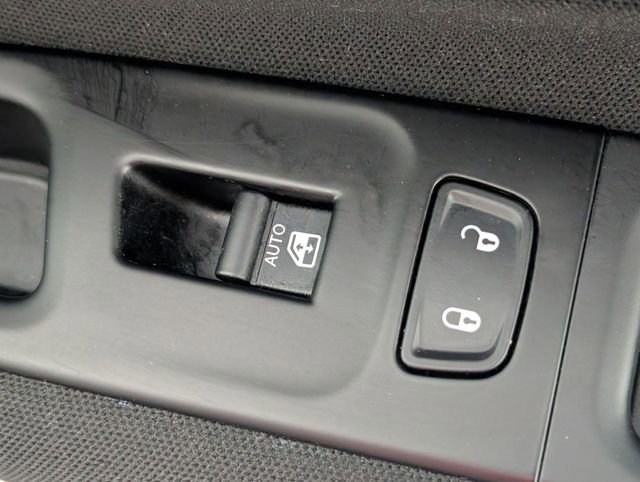 Used 2021 Jeep Renegade Latitude w/ Convenience Group image 33