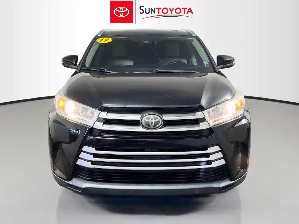 Used 2019 Toyota Highlander XLE FWD image 8