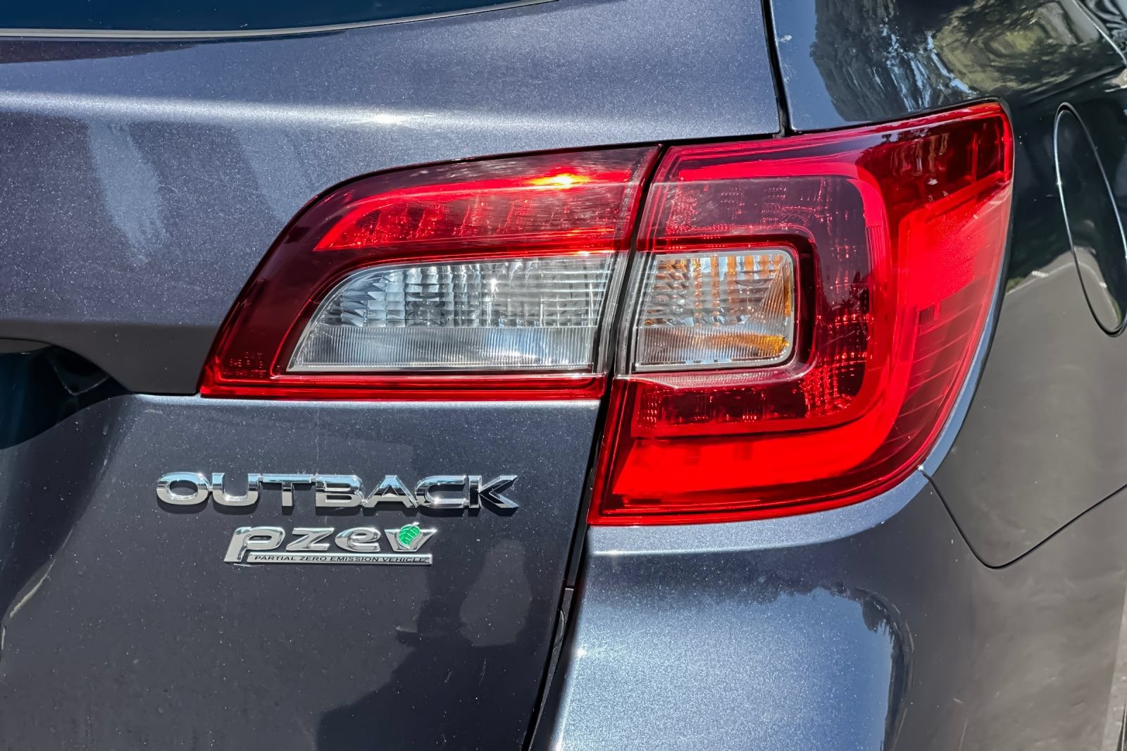Used 2017 Subaru Outback 2.5i Premium AWD/4WD image 37