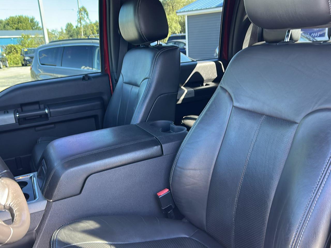 Used 2014 Ford F250 Lariat w/ Lariat Interior Package AWD/4WD image 18