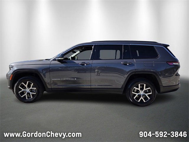 Used 2024 Jeep Grand Cherokee L Limited w/ Luxury Tech Group II image 2