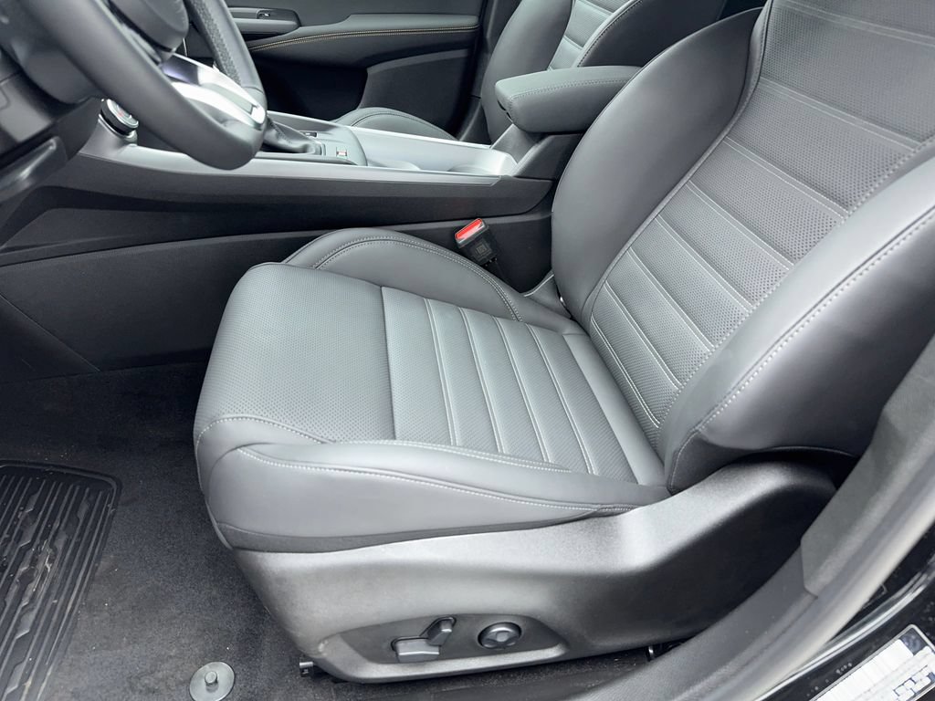 New 2025 Alfa Romeo Tonale w/ Premium Package AWD/4WD image 34