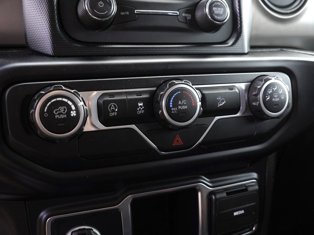 Used 2019 Jeep Wrangler Unlimited Sport image 17