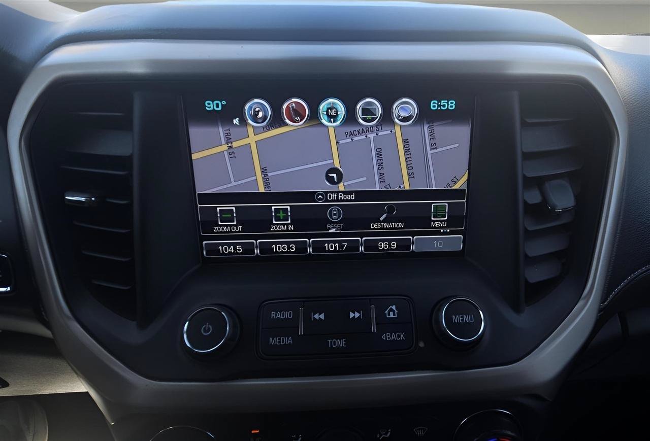 Used 2017 GMC Acadia Denali w/ Technology Package AWD/4WD image 18
