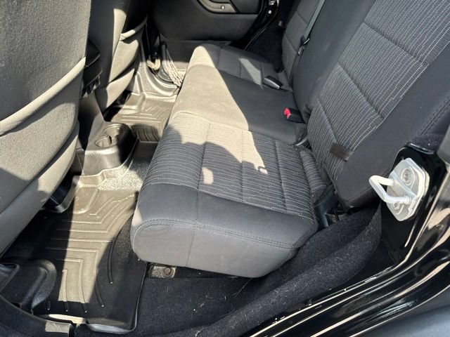 Used 2012 Jeep Wrangler Unlimited Sport AWD/4WD image 29