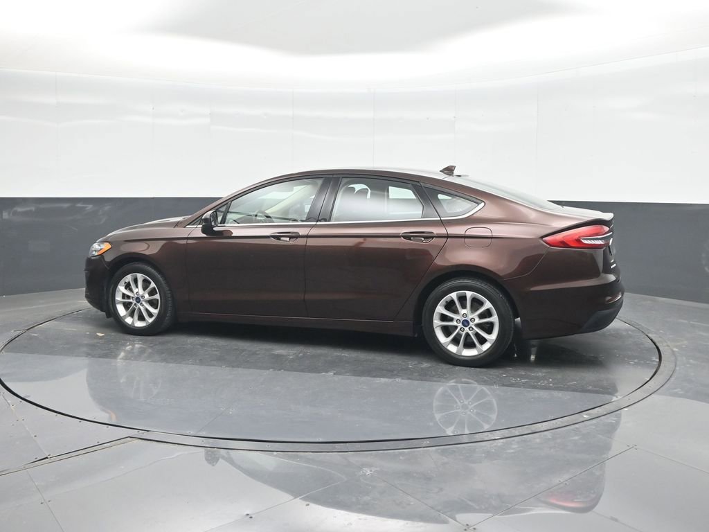 Used 2019 Ford Fusion SE FWD image 26