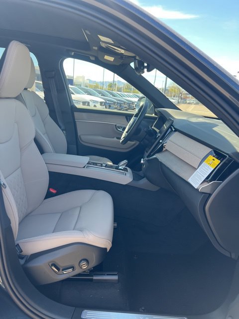 New 2026 Volvo XC90 B6 Plus w/ Protection Package Premier AWD/4WD image 31