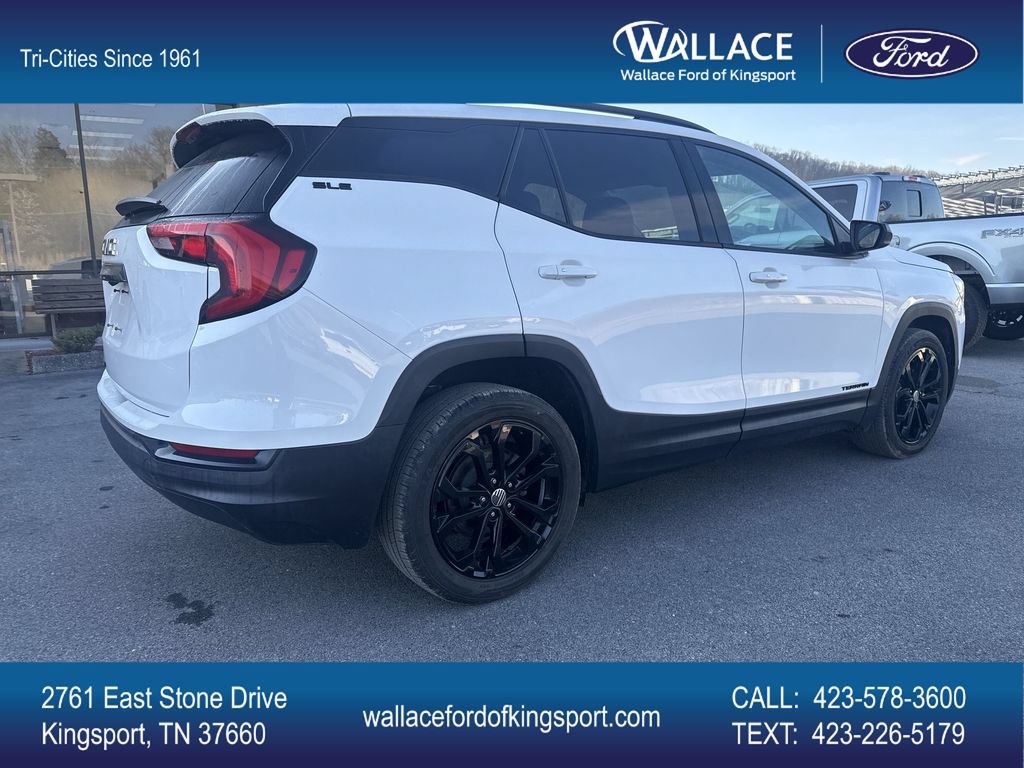 Used 2020 GMC Terrain SLE w/ Elevation Edition FWD image 4