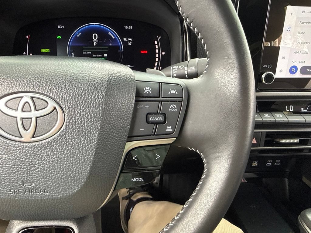 Used 2025 Toyota Camry SE FWD image 59
