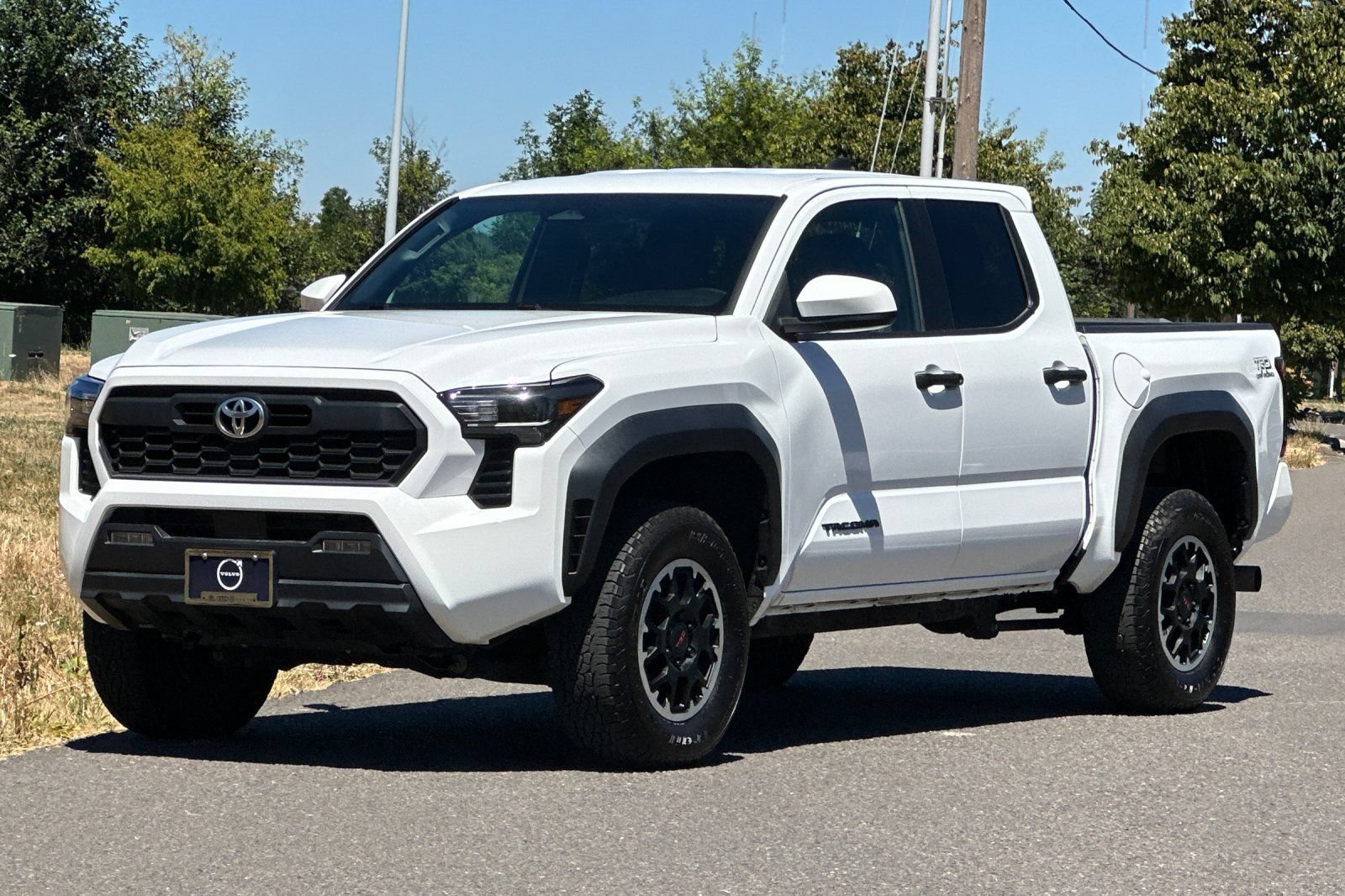 Used 2024 Toyota Tacoma TRD Off-Road AWD/4WD image 7