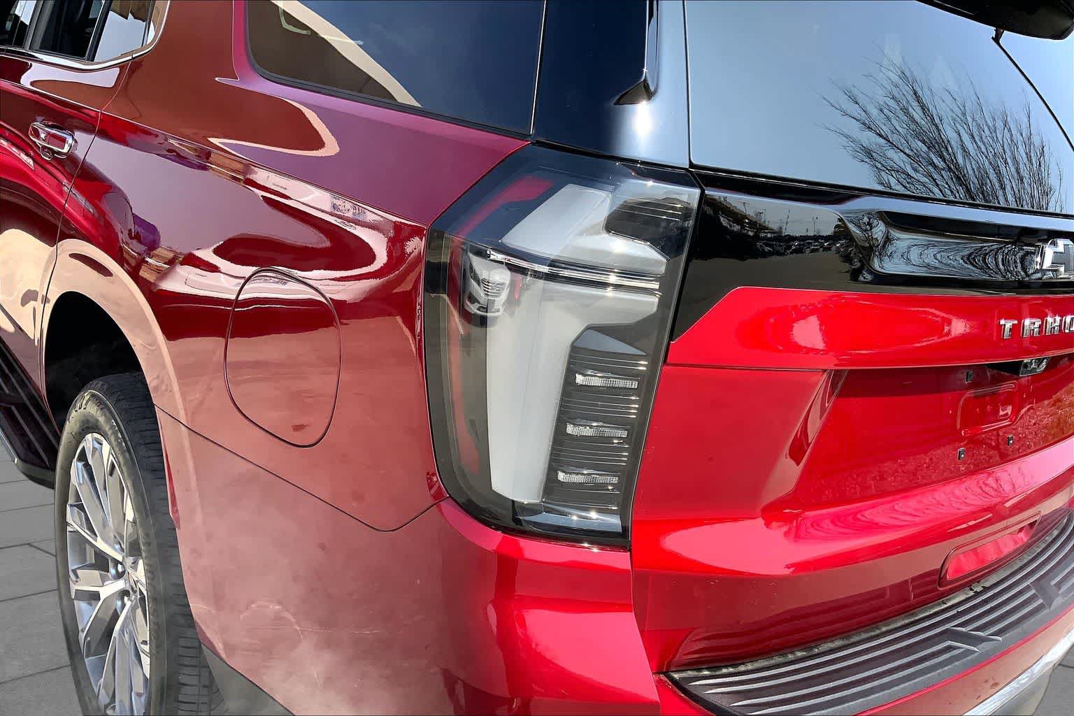 Used 2025 Chevrolet Tahoe High Country AWD/4WD image 61