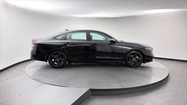 Used 2023 Honda Accord Sport image 7