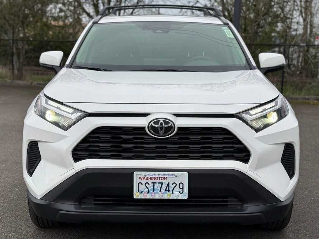 Used 2025 Toyota RAV4 XLE w/ Convenience Package image 7