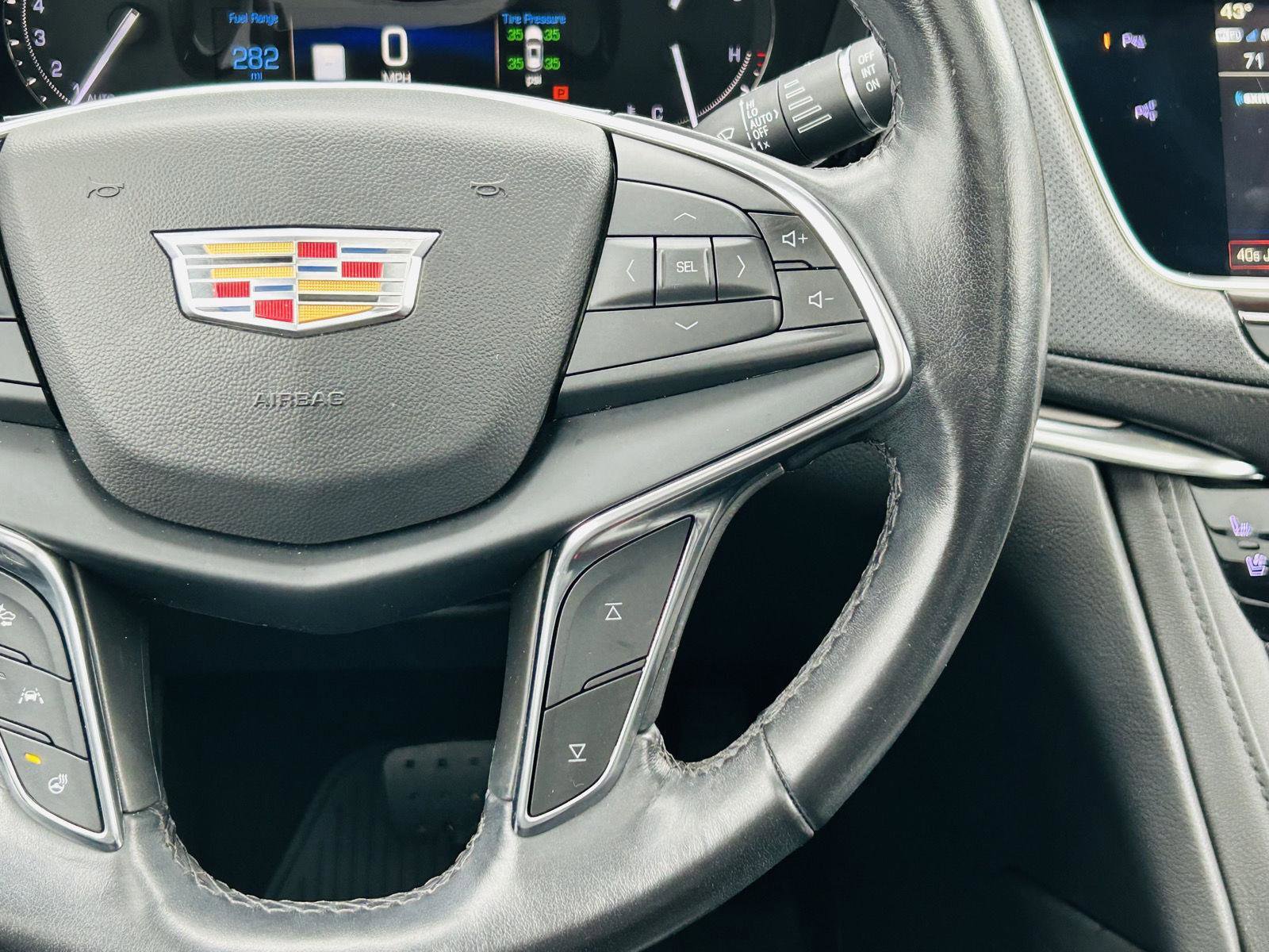 Used 2019 Cadillac XT5 Premium Luxury w/ Driver Assist Package image 21