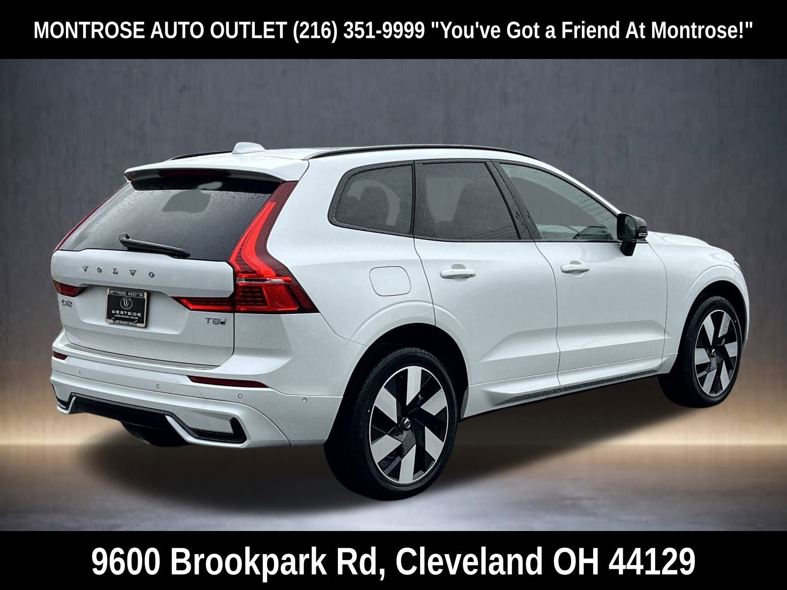 New 2025 Volvo XC60 T8 Plus w/ Protection Package Premier image 6
