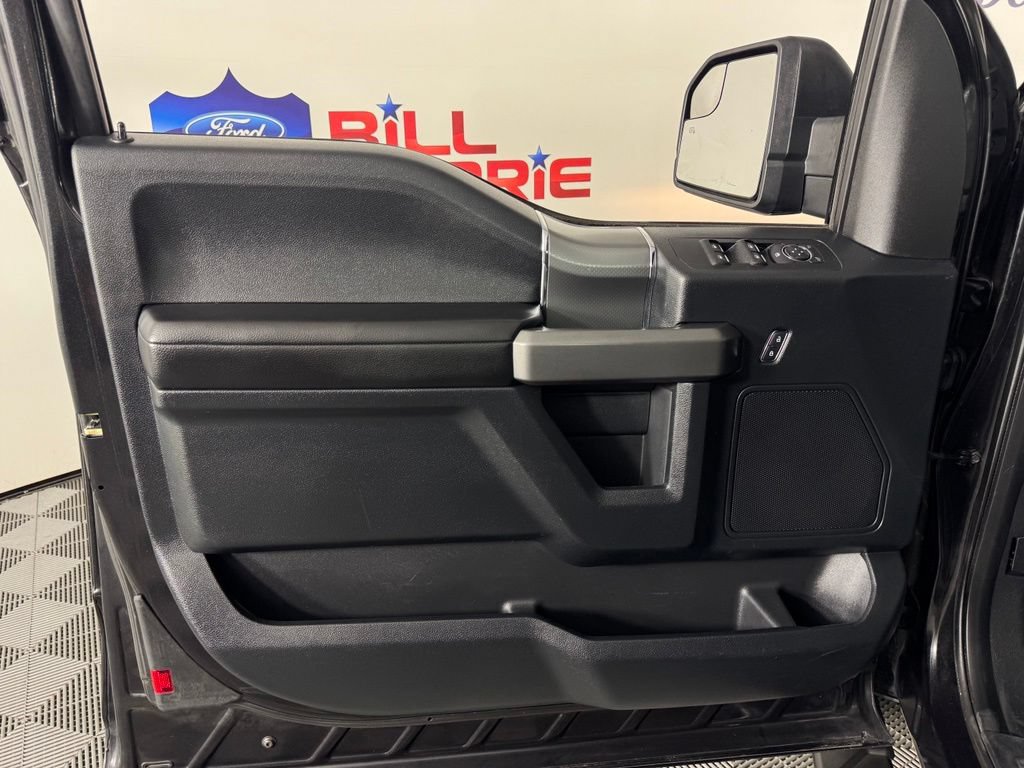 Used 2015 Ford F150 XLT w/ Equipment Group 302A Luxury RWD image 12
