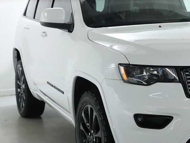 Used 2020 Jeep Grand Cherokee Altitude image 8