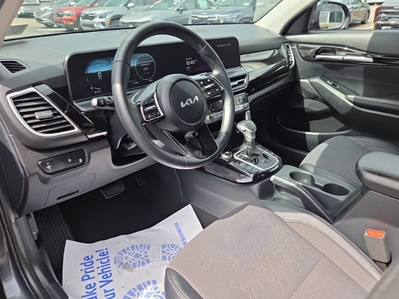 Used 2024 Kia Seltos S AWD/4WD image 23