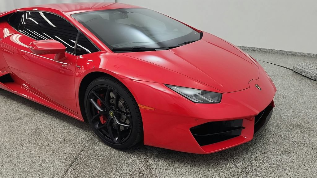 Used 2017 Lamborghini Huracan LP 580-2 RWD image 28
