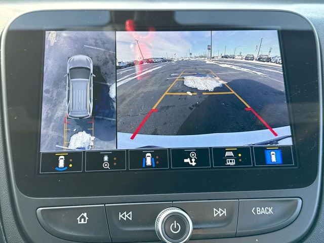 Used 2022 Chevrolet Equinox RS w/ Infotainment Package image 17