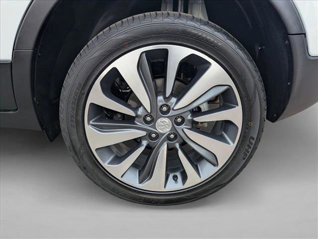 Used 2022 Buick Encore Preferred w/ Safety Package image 23