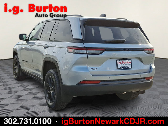 New 2026 Jeep Grand Cherokee Altitude AWD/4WD image 3