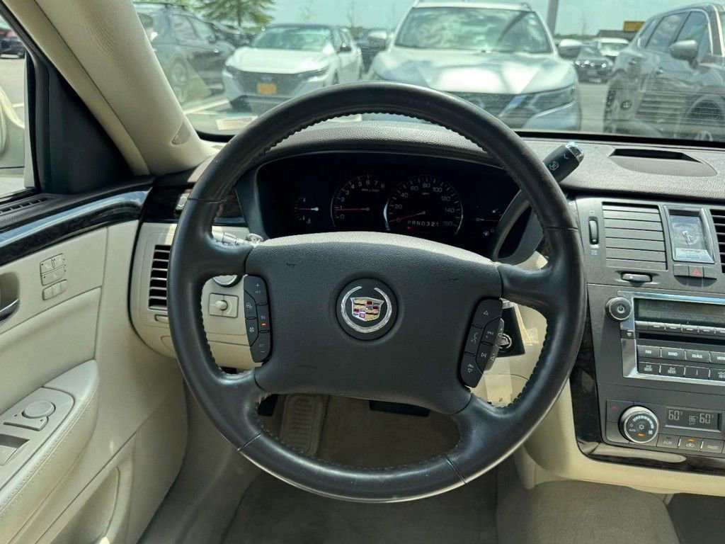 Used 2010 Cadillac DTS Luxury FWD image 14