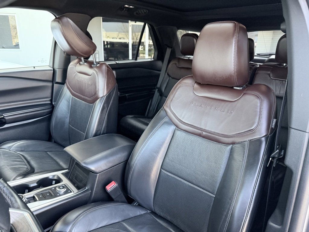 Used 2021 Ford Explorer Platinum w/ Equipment Group 601A image 12