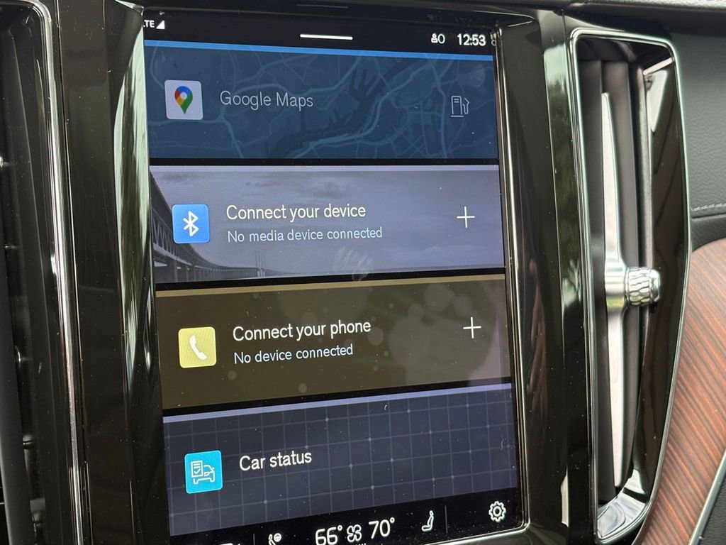 Used 2023 Volvo XC60 B5 Ultimate w/ Climate Package image 25