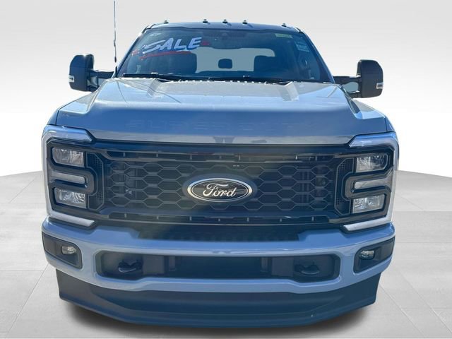 New 2026 Ford F250 Lariat w/ Black Appearance Package image 2