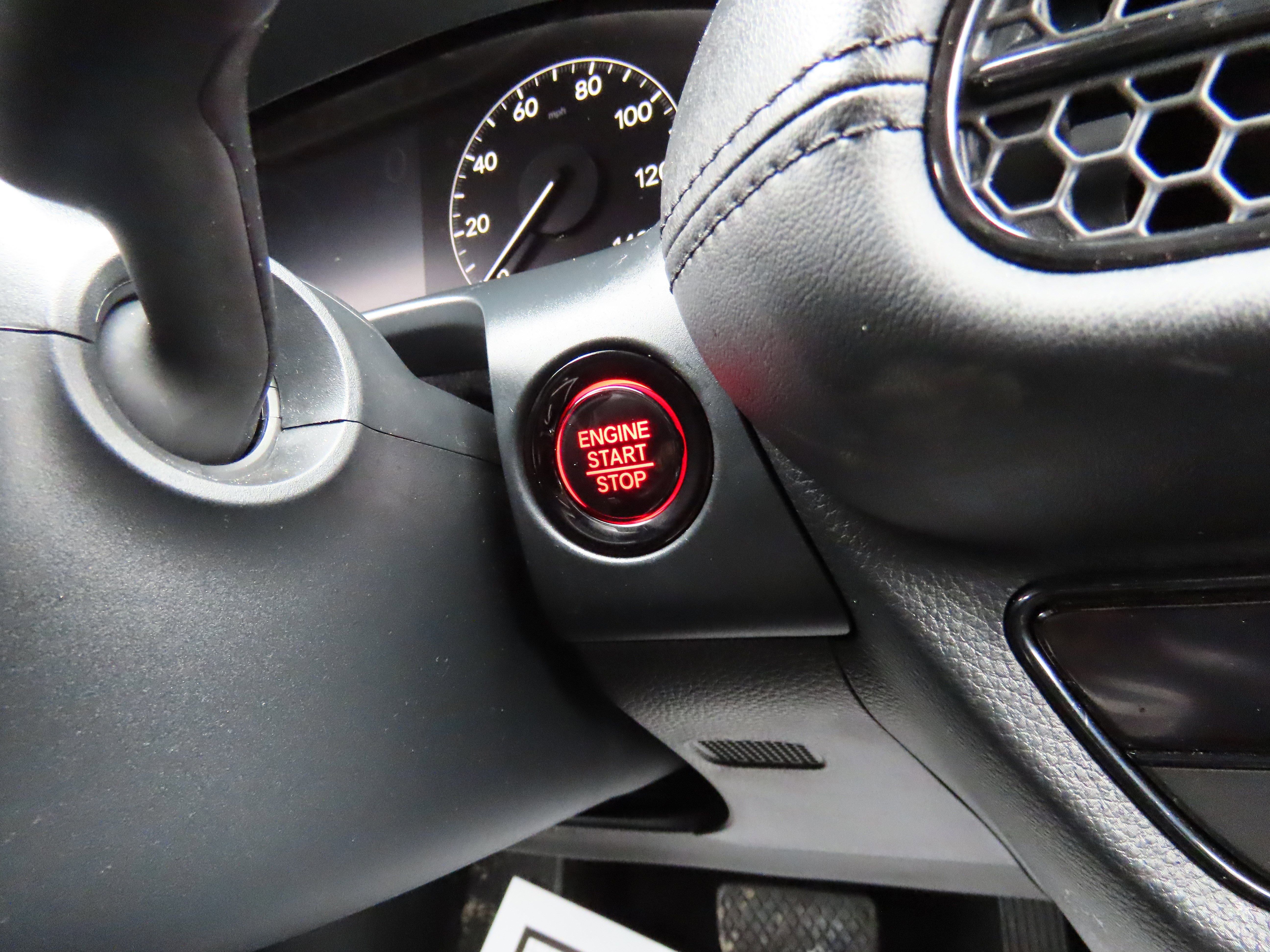 Used 2025 Honda HR-V LX image 25