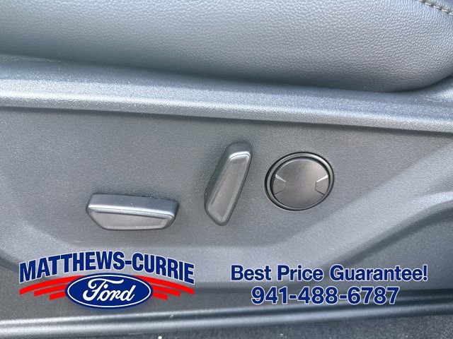 New 2026 Ford F250 Lariat w/ Black Appearance Package AWD/4WD image 11