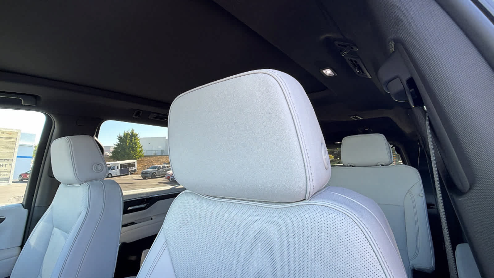 New 2026 Chevrolet Suburban Premier w/ Sun And Tow Package AWD/4WD image 11