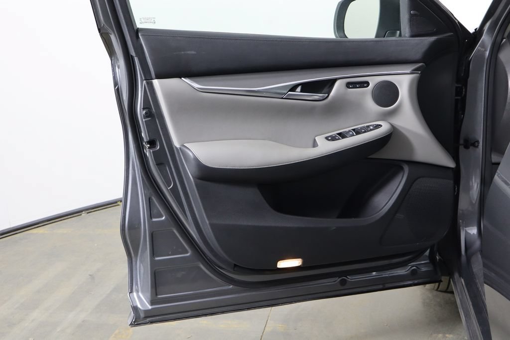 Used 2023 INFINITI QX50 Luxe FWD image 19