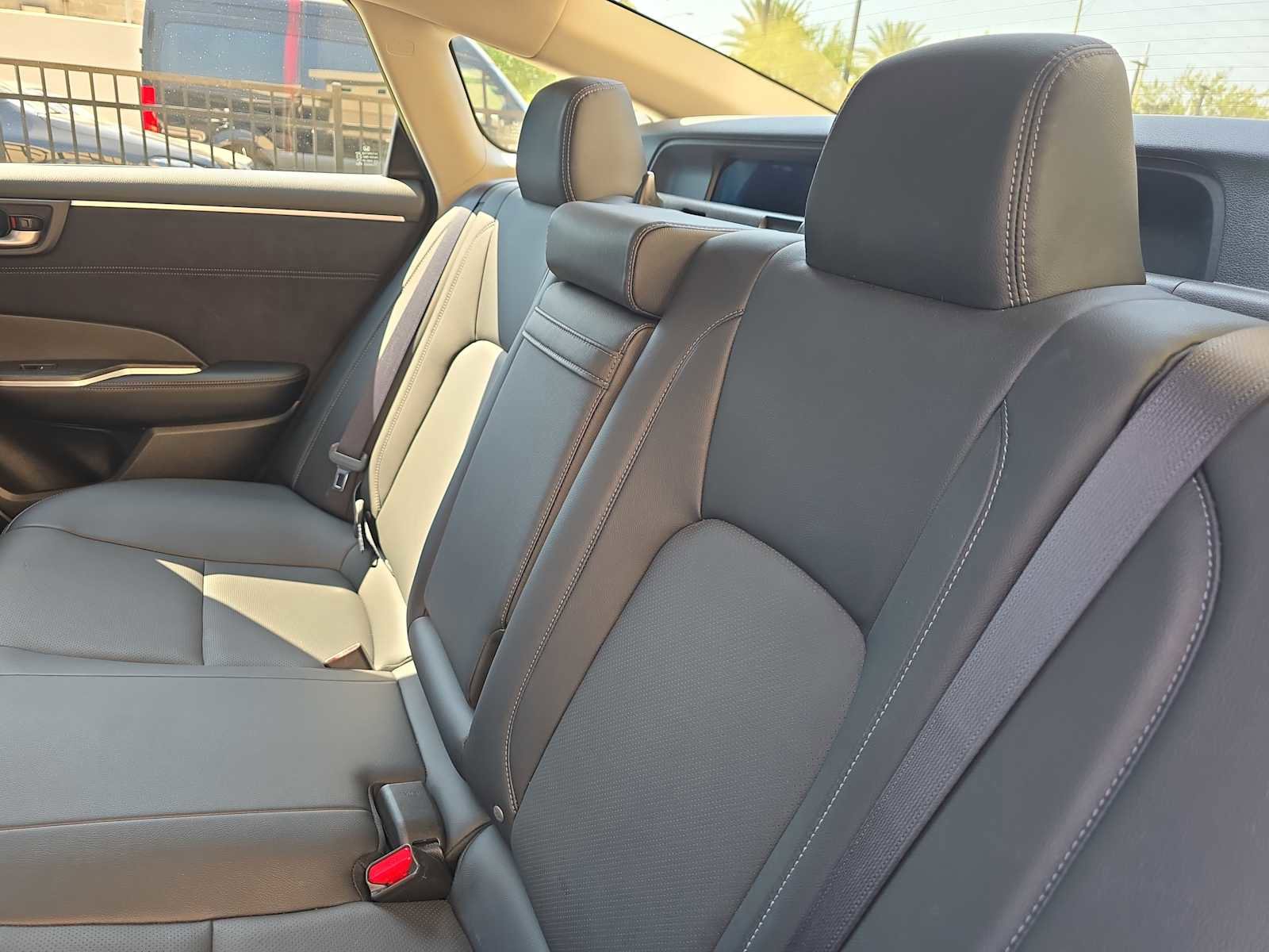 Used 2018 Honda Clarity Touring image 11