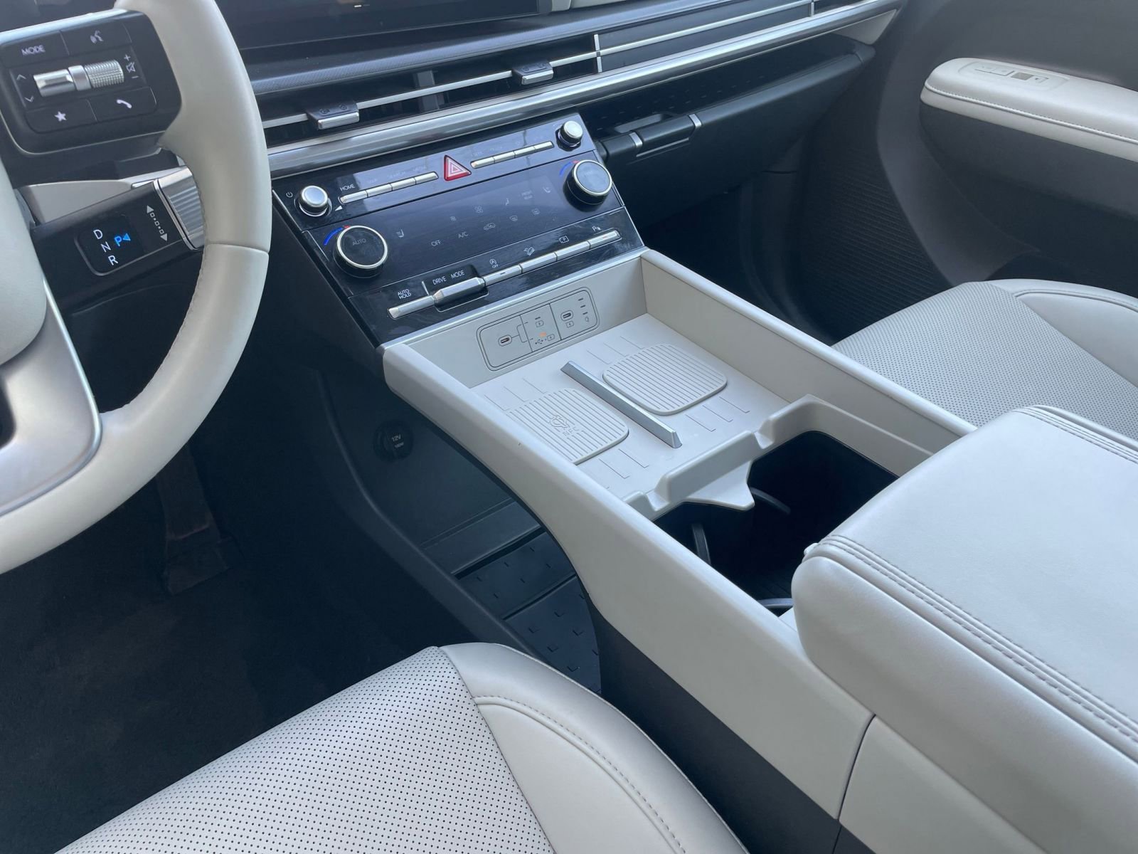 Used 2025 Hyundai Santa Fe SEL image 44