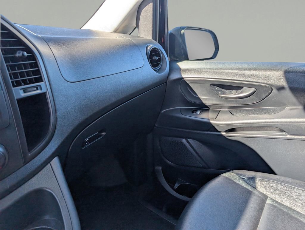 Used 2020 Mercedes-Benz Metris Passenger w/ Premium Safety Package image 28