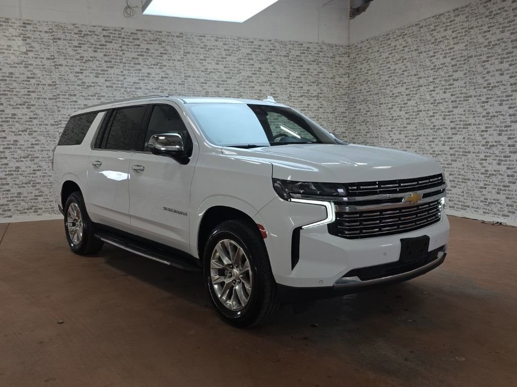 Used 2023 Chevrolet Suburban Premier image 1