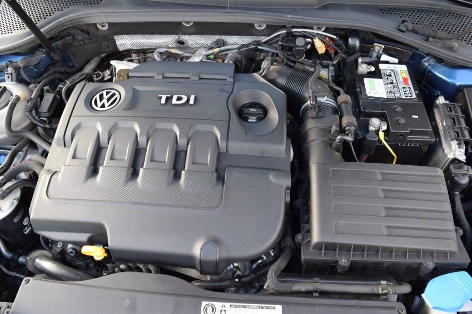 Used 2015 Volkswagen Golf TDI SE w/ Lighting Package FWD image 93
