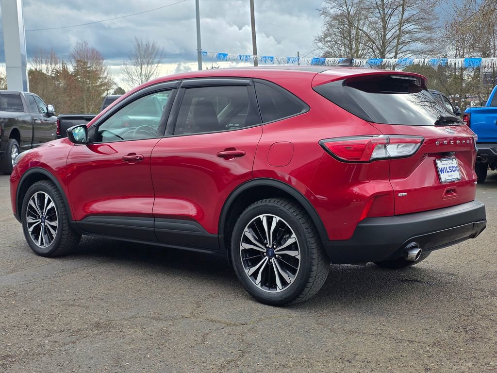 Used 2022 Ford Escape SE w/ SE Sport Appearance Package image 29