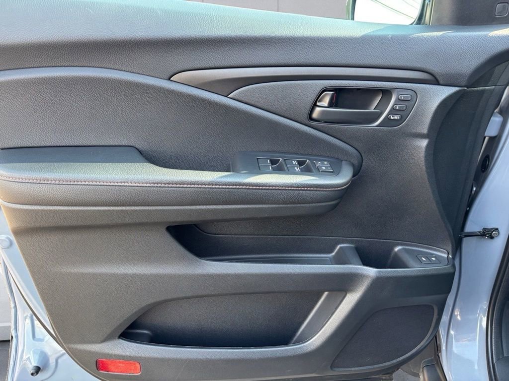 Used 2024 Honda Passport TrailSport image 11