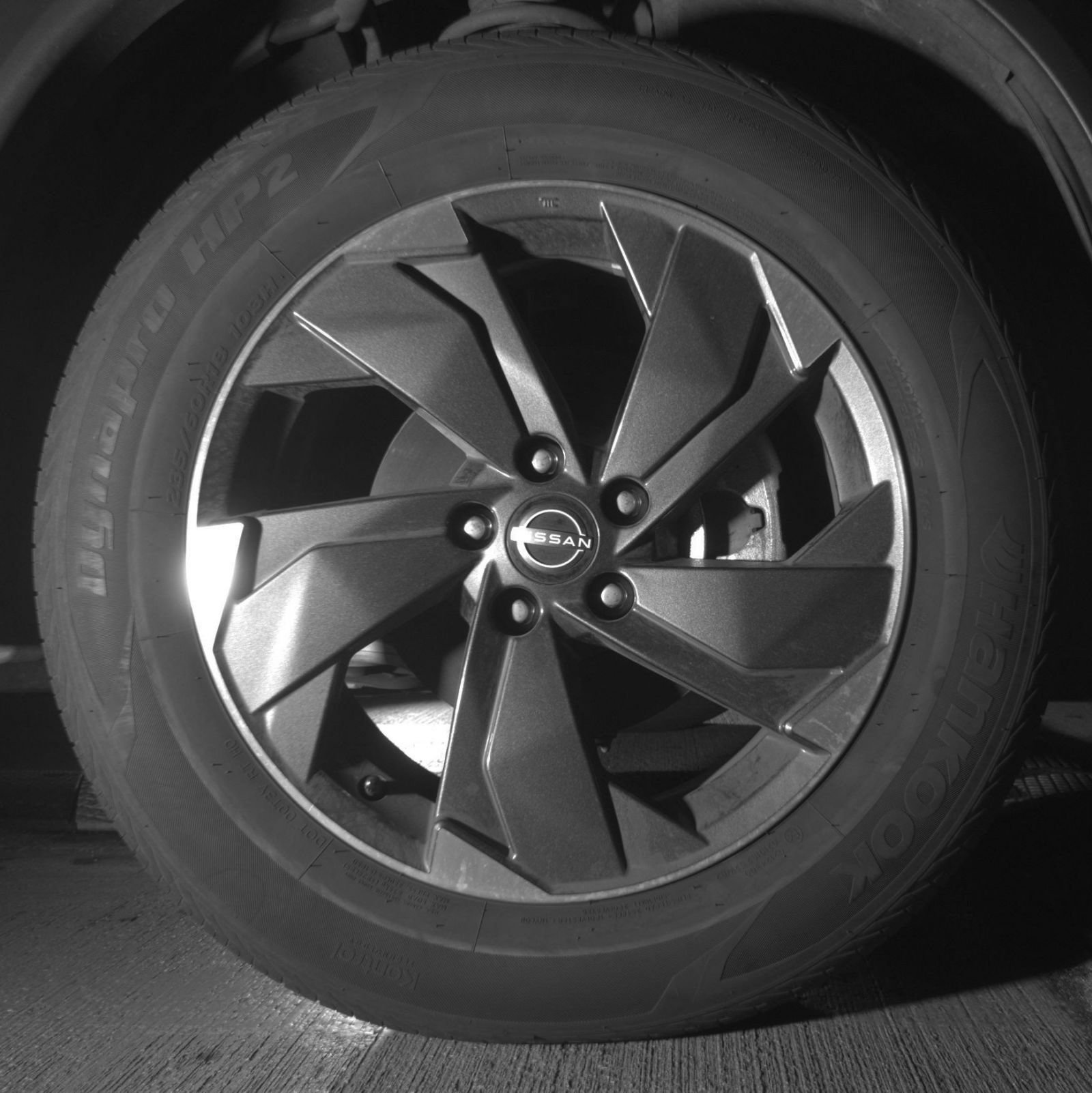 Used 2025 Nissan Rogue SV AWD/4WD image 16