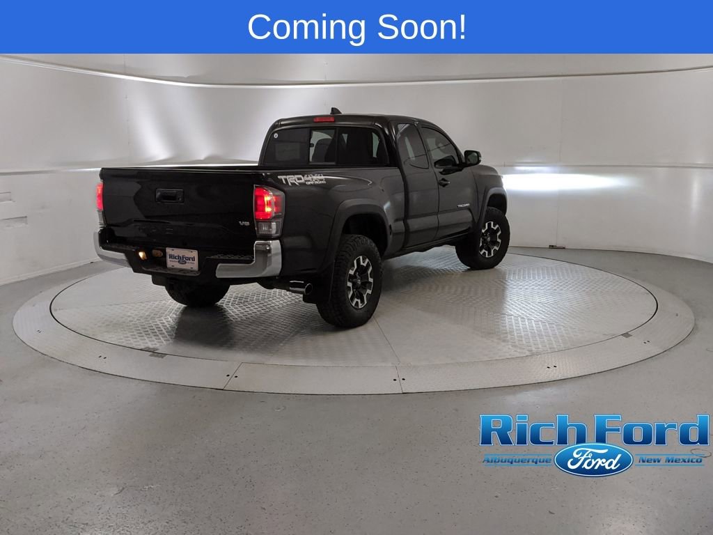 Used 2022 Toyota Tacoma TRD Off-Road image 3