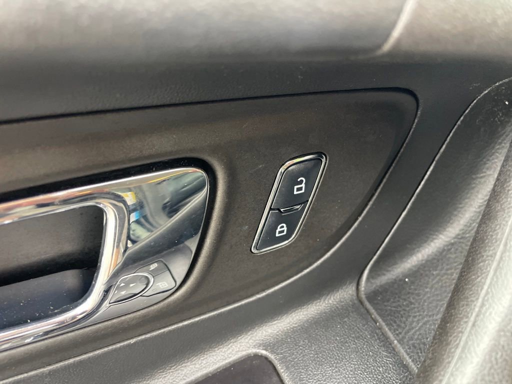 Used 2016 Ford Taurus SHO w/ Equipment Group 401A AWD/4WD image 11