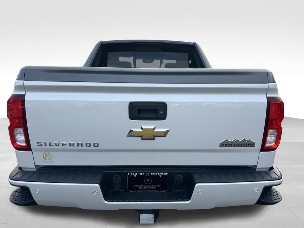 Used 2018 Chevrolet Silverado 1500 High Country w/ High Desert Package AWD/4WD image 3