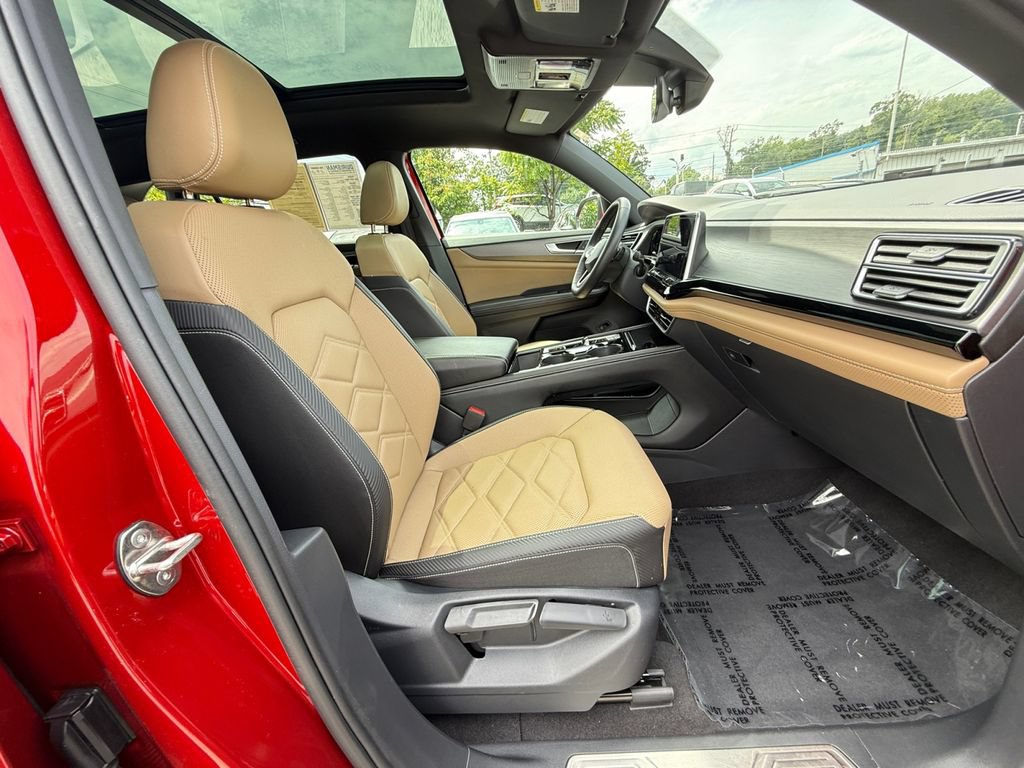Used 2024 Volkswagen Atlas Cross Sport SE w/ Panoramic Sunroof Package AWD/4WD image 26