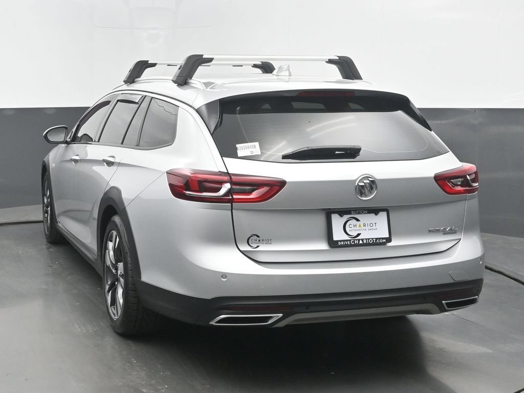 Used 2019 Buick Regal Essence w/ Driver Confidence Package I AWD/4WD image 4