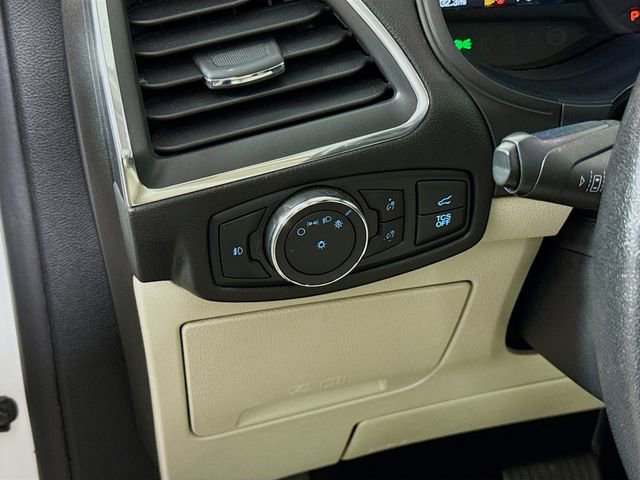 Used 2022 Ford Edge Titanium w/ Equipment Group 301A image 12