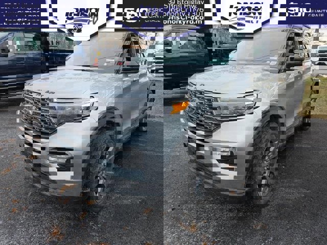 Used 2022 Ford Explorer XLT w/ Equipment Group 202A