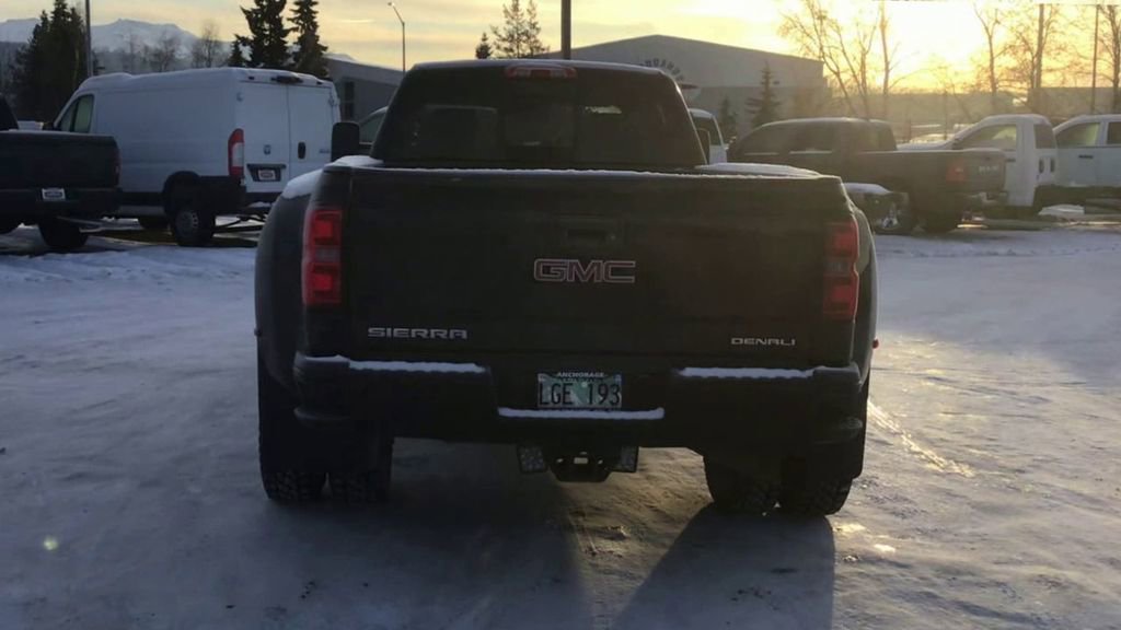 Used 2015 GMC Sierra 3500 Denali image 7